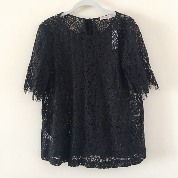LOFT Tops - 🌺 SALE 5/$20 NWT LOFT Ann Taylor Lace Top